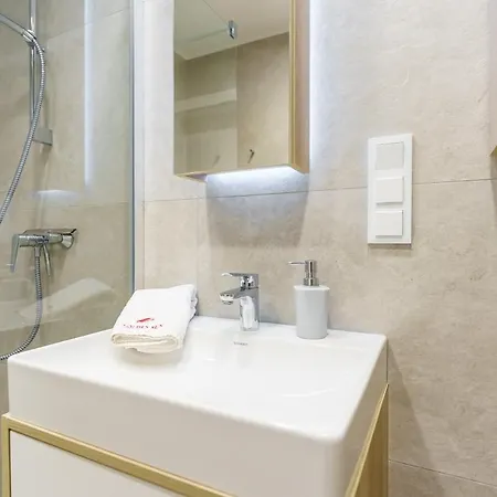 דירה Shellter Design Przy Plazy- רוגובו