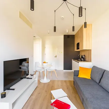 Shellter Design Przy Plazy- רוגובו